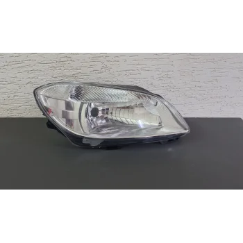 SKODA FABİA SAĞ ÖN FAR BEYAZ MOTORLU SIFIR 2009-2012