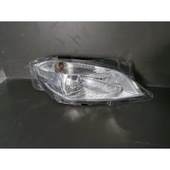 SKODA FABİA SAĞ ÖN FAR SIFIR 2011 2012 2013 2014 2015