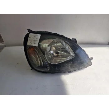 TOYOTA YARİS SAĞ ÖN FAR SİYAH 1999-2002 ÇIKMA