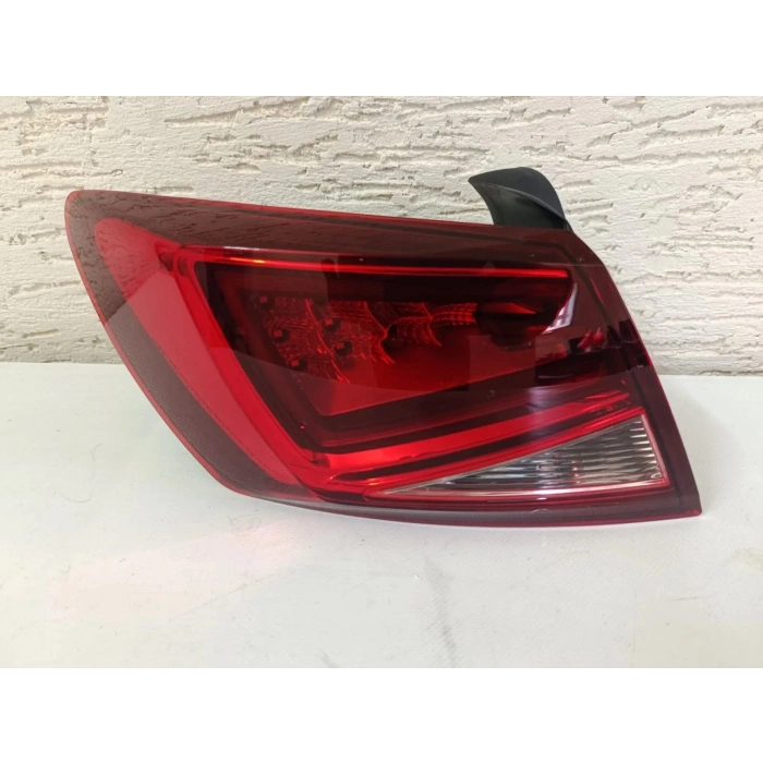 SEAT LEON SOL DIŞ STOP LAMBASI LEDLİ DUYSUZ SIFIR 2013-2016