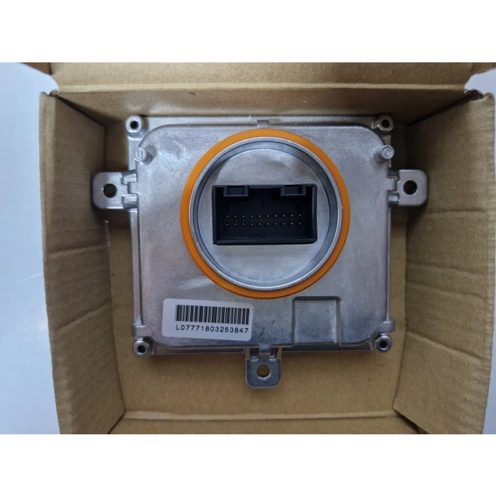 AUDİ A1 A3 A6 Q3 ZENON FAR BEYNİ ORJİNAL SIFIR 4G0907397R