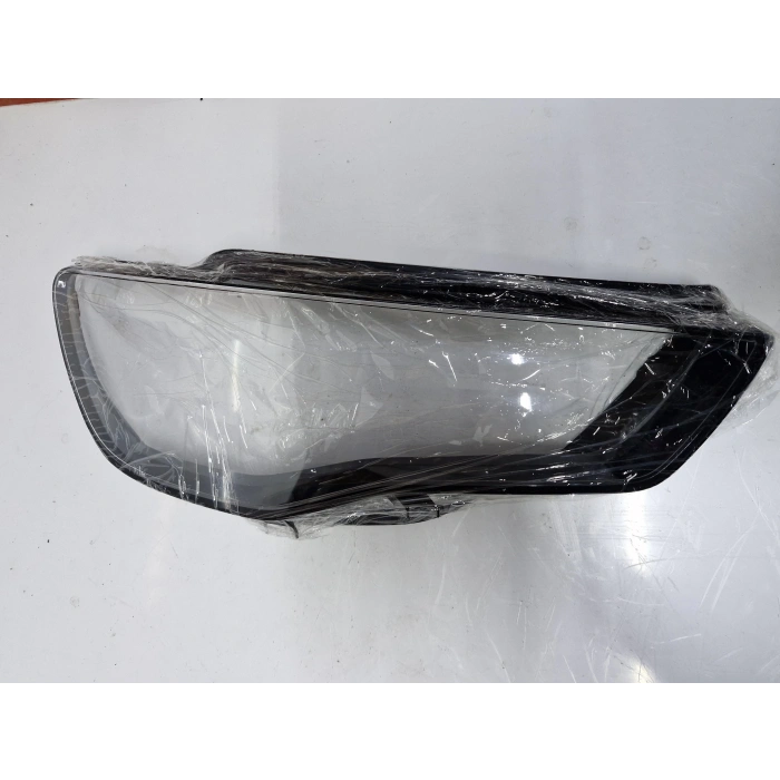 AUDİ A3 SAĞ ÖN FAR CAMI SIFIR 2013-2016