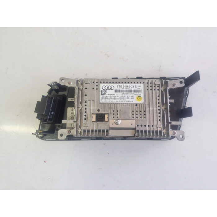 AUDİ A4 A5 Q5 RADYO EKRANI ORJİNAL 2009-2016