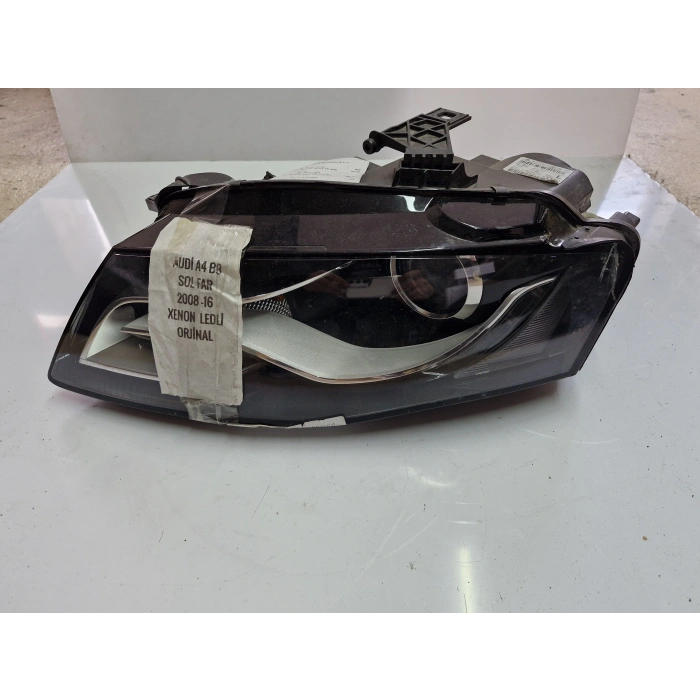 AUDİ A4 B8 ZENON SOL ÖN FAR LEDLİ ORJİNAL 2008-2011