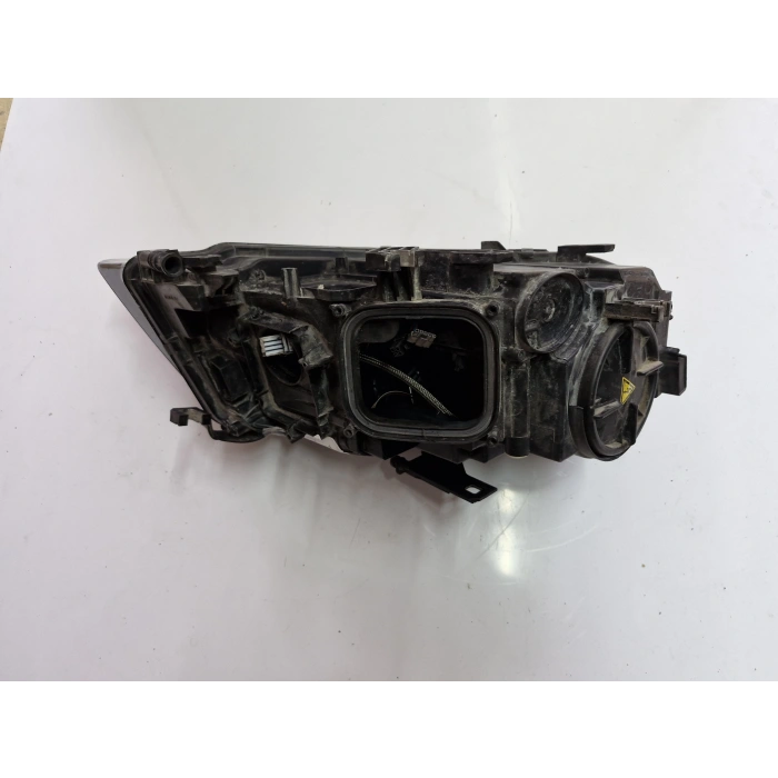 AUDİ A4 B8 ZENON SOL ÖN FAR LEDLİ ORJİNAL 2008-2011