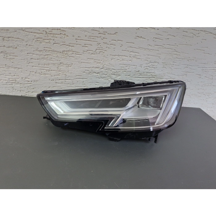 AUDİ A4 MATRİX SOL ÖN FAR 2016-2019