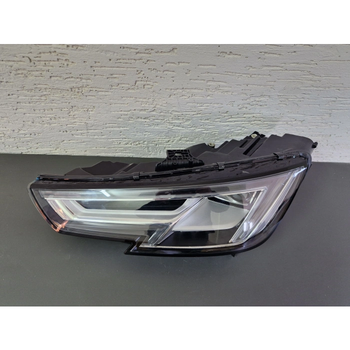 AUDİ A4 MATRİX SOL ÖN FAR 2016-2019