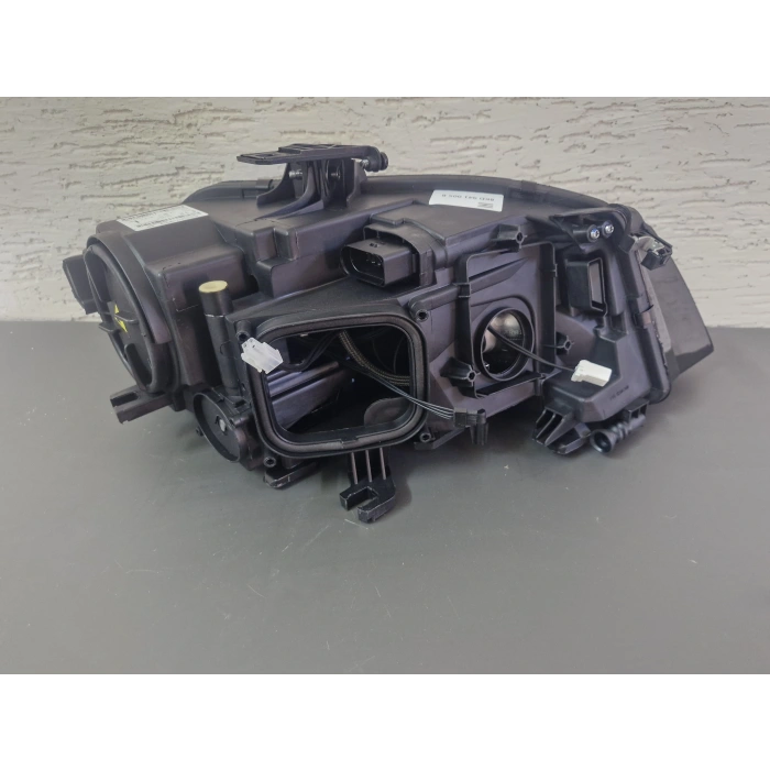 AUDİ A4 SOL ÖN FAR ZENON LEDLİ SIFIR 2009-2012