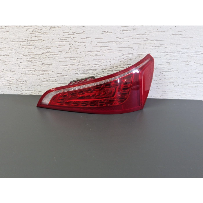 AUDİ Q5 SAĞ ARKA STOP LAMBASI ORJİNAL SÖKME 2008-2012