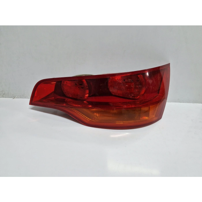 AUDİ Q7 SAĞ STOP LAMBASI 2006-2009 ORJİNAL HATASIZ