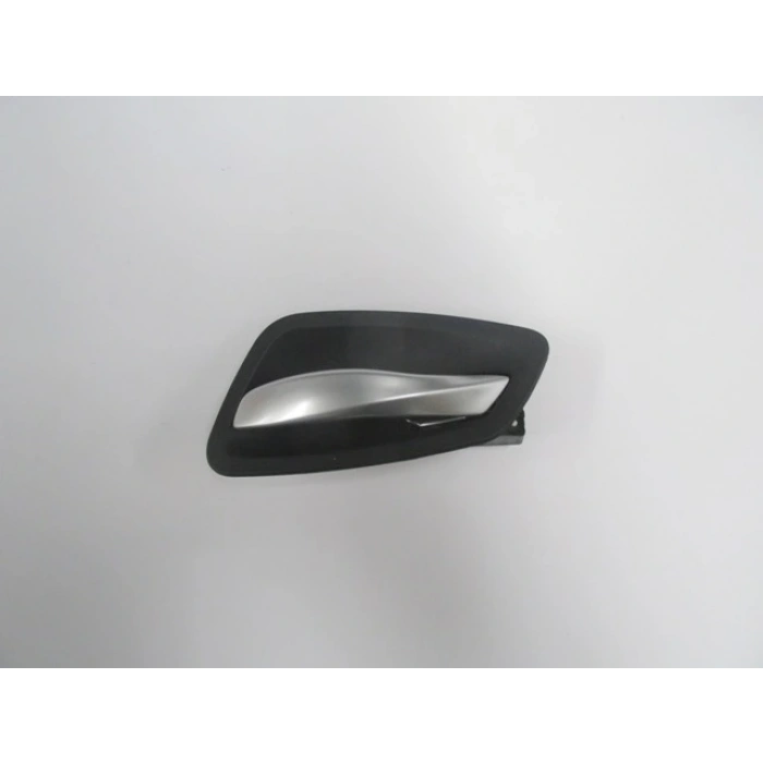 BMW 3 SERI- E90- 05/11; ÖN KAPI İÇ AÇMA KOLU SAĞ SİYAH (ELCEĞİ NİKELAJLI) (HUSHAN)