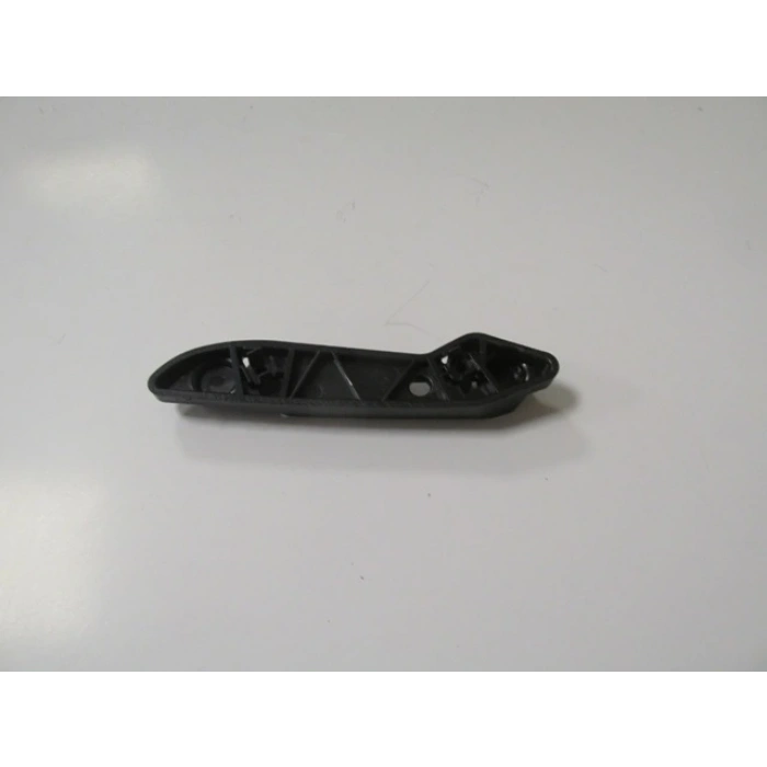 BMW 3 SERI- F30- 12/18; ÖN TAMPON BRAKETİ SAĞ (ÜST KULAĞA TAKILAN) (M-TECH)