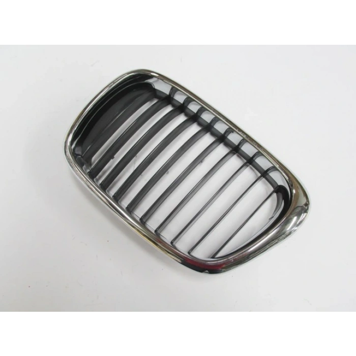 BMW 5 SERI- E39- 01/03; ÖN PANJUR SOL NİKELAJLI/SİYAH (TW)