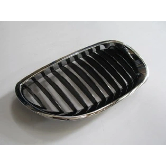 BMW 5 SERI- E60- 04/10; ÖN PANJUR SAĞ NİKELAJLI/SİYAH (TW)