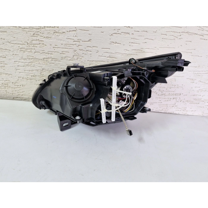 BMW E60 520 ZENON SAĞ ÖN FAR SIFIR 2003-2007