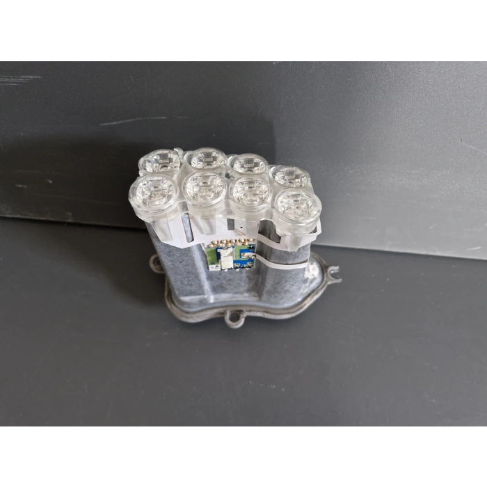 BMW F01 730 740 FAR SİNYAL MODÜLÜ BEYNİ SAĞ HATASIZ 2007-2011