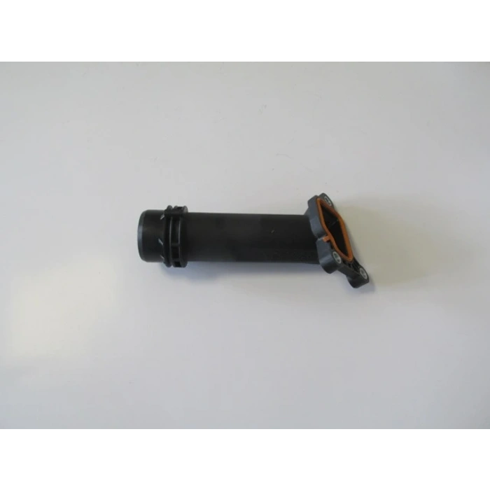 BMW X3- E83- 04/10; SİLİNDİR KAPAĞI SU BAĞLANTI BORUSU (SU FLANŞI)