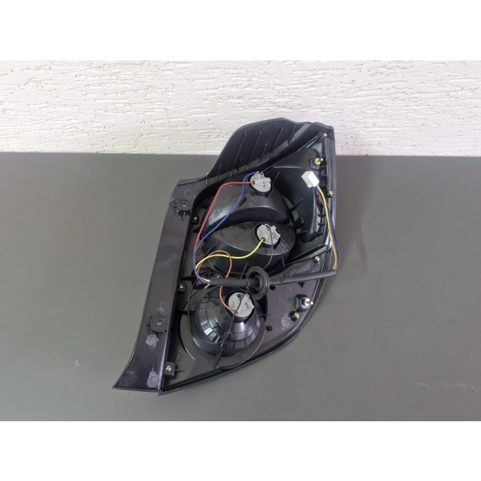 CHEVROLET AVEO HB SOL ARKA STOP LAMBASI KIRMIZI/BEYAZ SIFIR 2011-2014