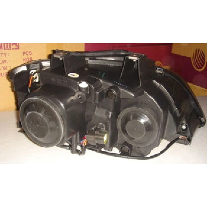 CHRYSLER PACIFICA- 05/06; FAR LAMBASI SAĞ MANUEL SİYAH (TYC)