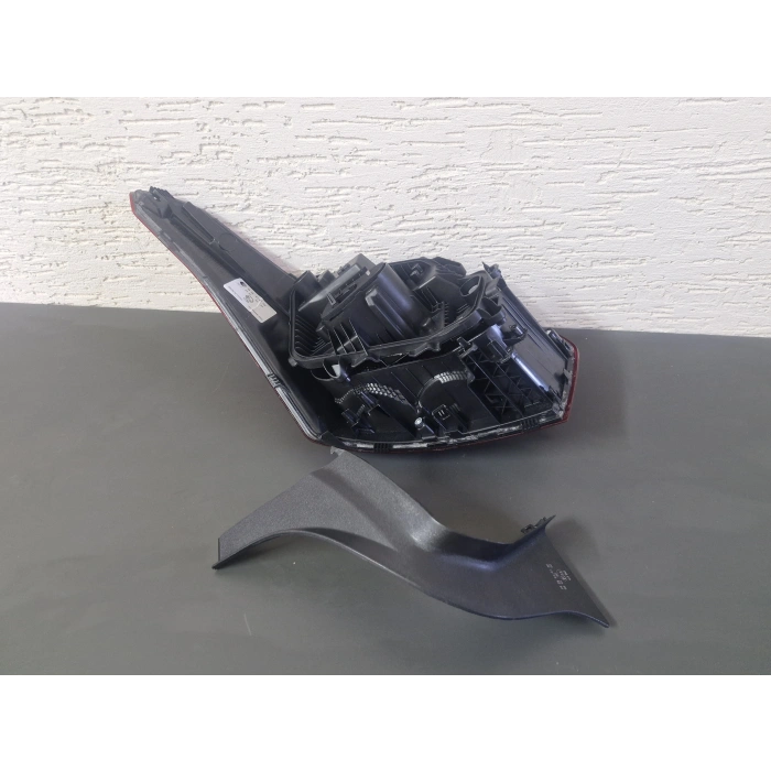 CİTROEN C-ELYSEE SAĞ ARKA STOP LAMBASI DUYLU SIFIR 2017-2023