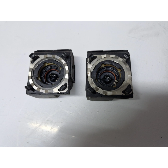 D2S ZENON AMPUL ATEŞLEYİCİ ORJİNAL HATASIZ 5DD008319 ADET FİYATI