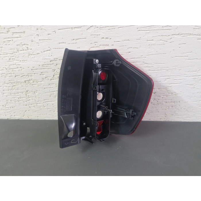 DACİA LOGAN MCV SAĞ ARKA STOP LAMBASI SIFIR 2014-2020