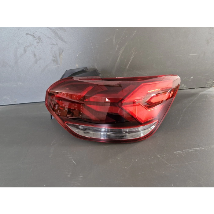 DACİA SANDERO SAĞ ARKA STOP LAMBASI DUYSUZ SIFIR 2021-2024