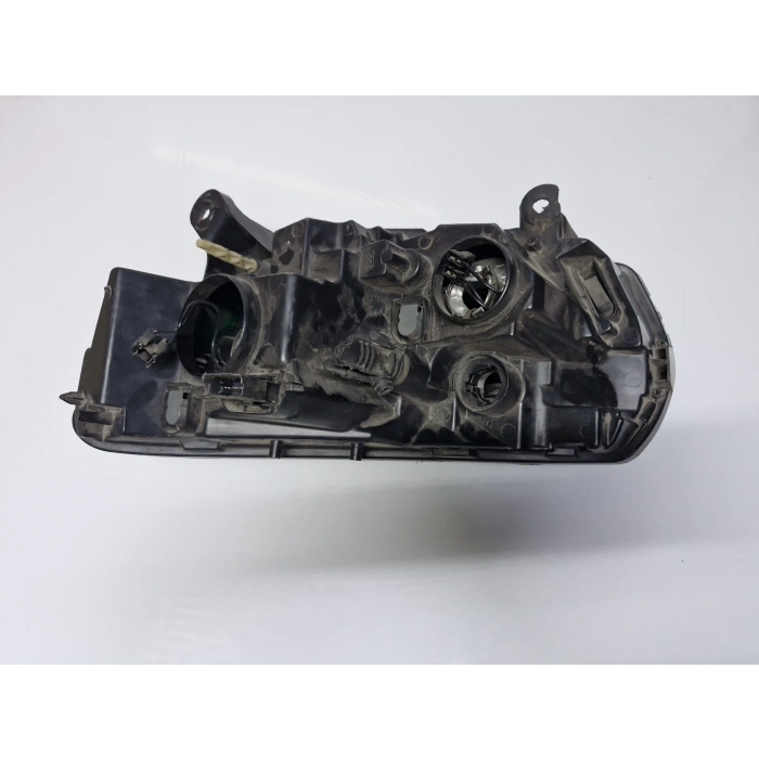 DACİA SANDERO SAĞ ÖN FAR LEDLİ 2016-2020