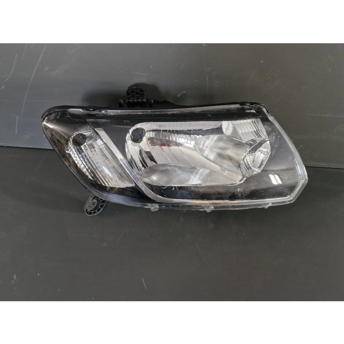 DACİA SANDERO SAĞ ÖN FAR MANUEL 2013-2016 SIFIR AYARINDA