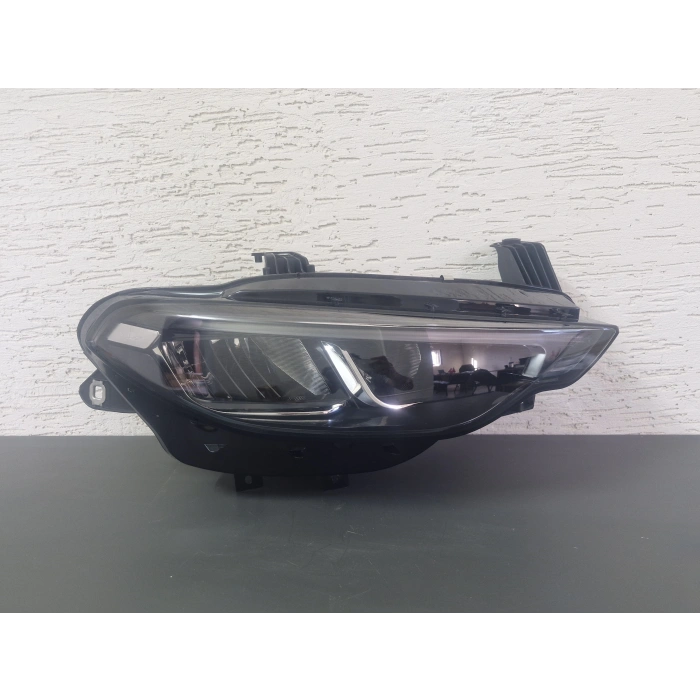 FİAT EGEA SAĞ ÖN FAR ÜSTTEN LEDLİ MOTORLU SIFIR 2020-2025