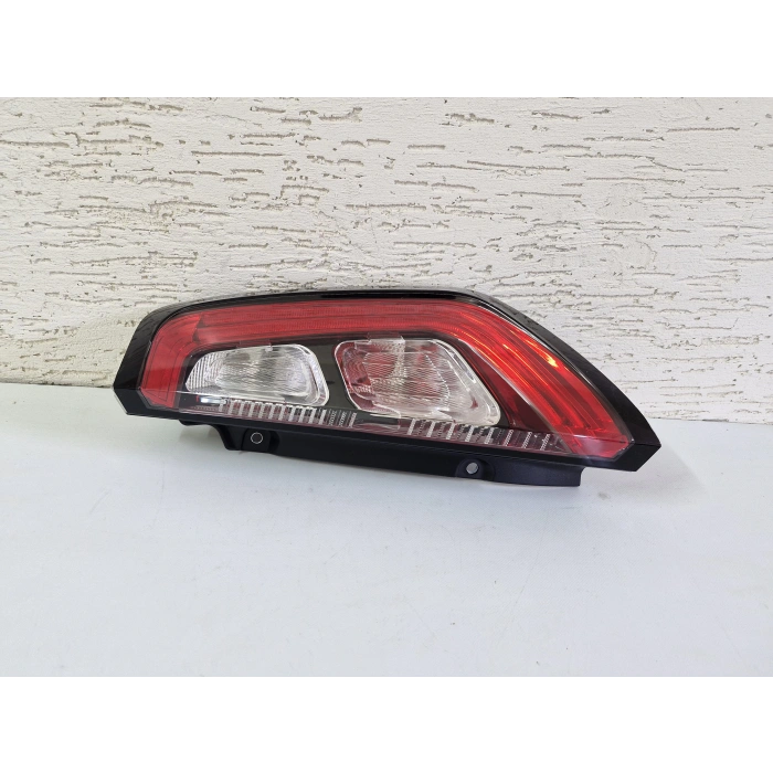 FİAT GRANDE PUNTO EVO SAĞ ARKA STOP DUYSUZ LEDLİ SIFIR 2009-2012