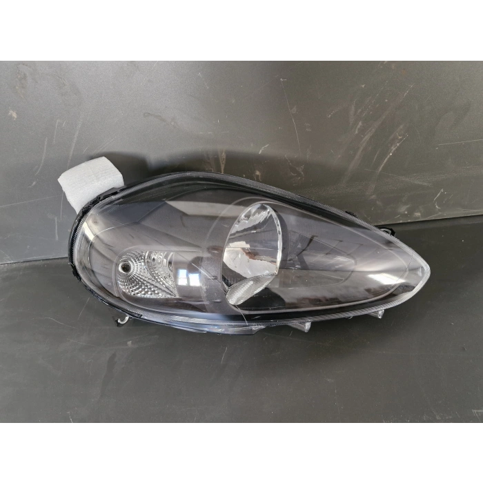 FİAT GRANDE PUNTO EVO SAĞ ÖN FAR SIFIR BLACK SİYAH 2010-2012