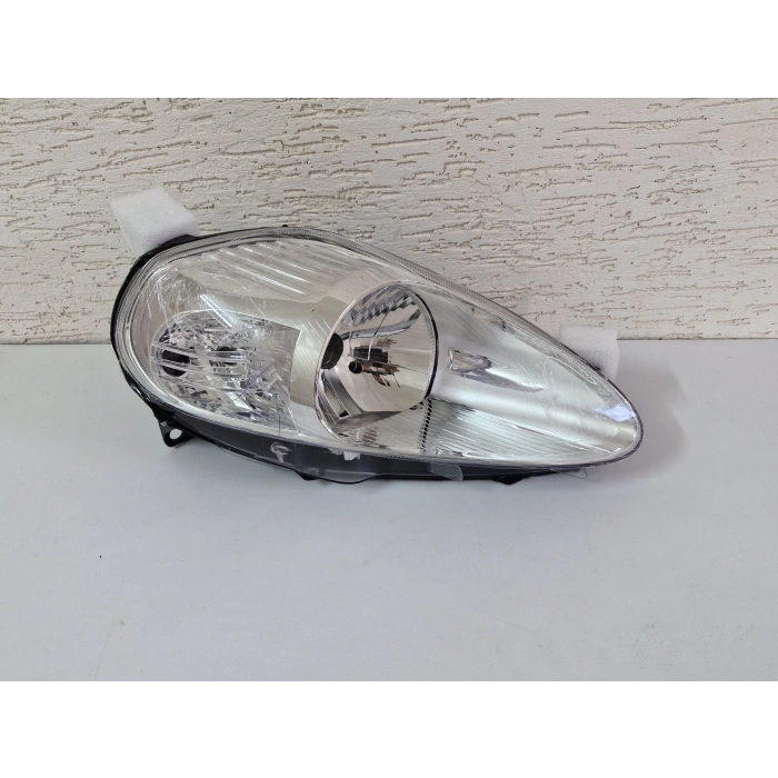 FİAT GRANDE PUNTO SAĞ ÖN FAR MOTORLU MOR SOKET SIFIR 2008-2011