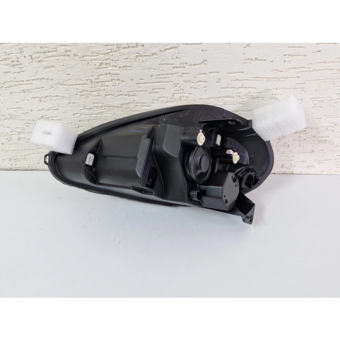 FİAT GRANDE PUNTO SAĞ ÖN FAR MOTORLU MOR SOKET SIFIR 2008-2011