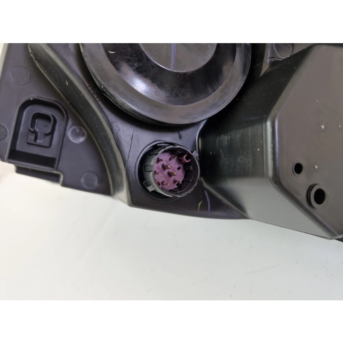 FİAT GRANDE PUNTO SAĞ ÖN FAR MOTORLU MOR SOKET SIFIR 2008-2011