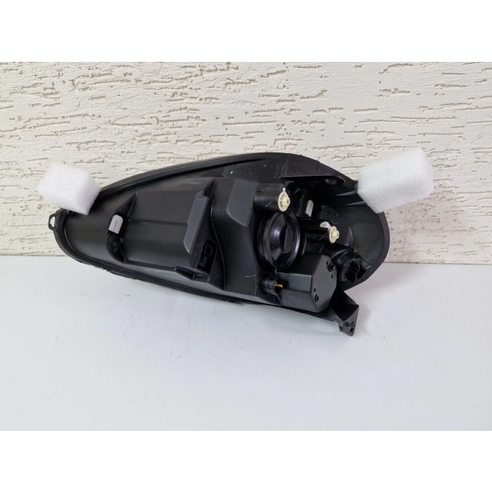 FİAT GRANDE PUNTO SAĞ ÖN FAR SARI SOKET SIFIR 2005-2008