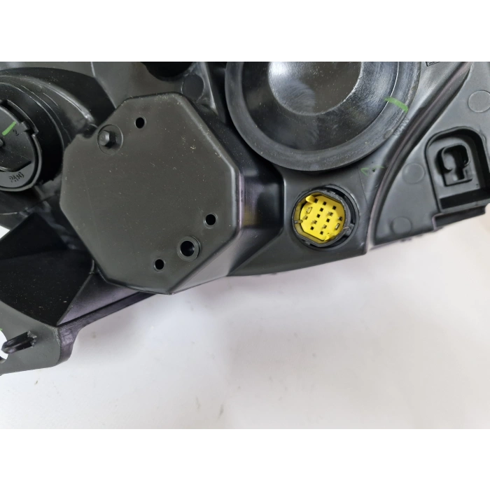 FİAT GRANDE PUNTO SOL ÖN FAR SARI SOKET SIFIR 2005-2008