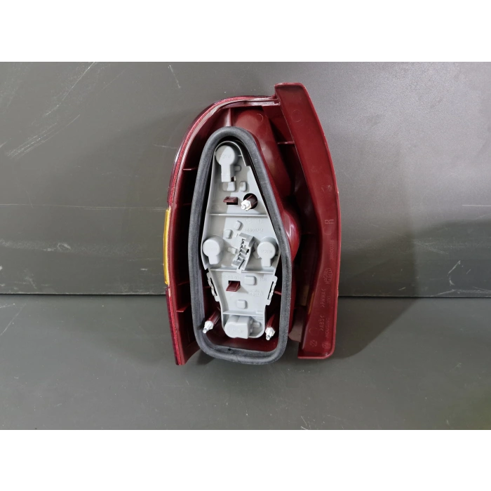 FİAT PALİO STATİON WAGON SAĞ ARKA STOP LAMBASI MAKO 1999-2001