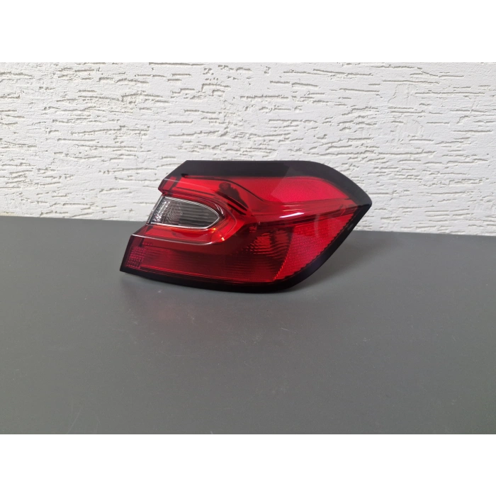 FORD FİESTA SAĞ ARKA STOP LAMBASI SIFIR 2022-2025