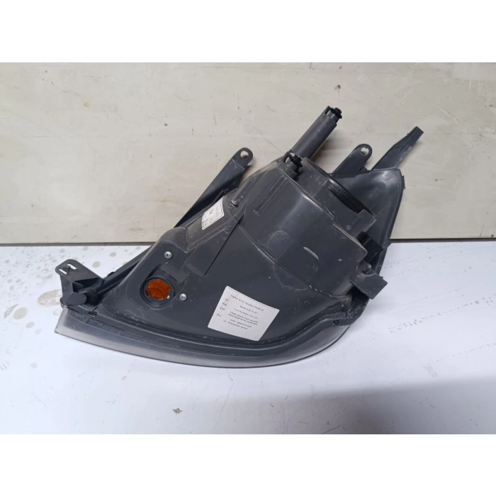 FORD FİESTA SAĞ ÖN FAR 2005-2008 SIFIR AYARINDA