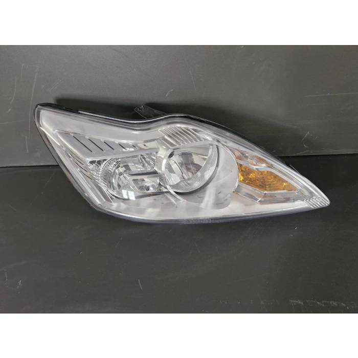 FORD FOCUS SAĞ ÖN FAR KROM ZEMİN 2008-2011