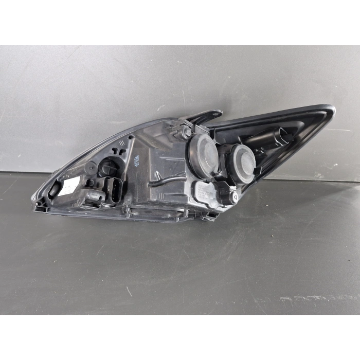 FORD FOCUS SAĞ ÖN FAR KROM ZEMİN 2008-2011