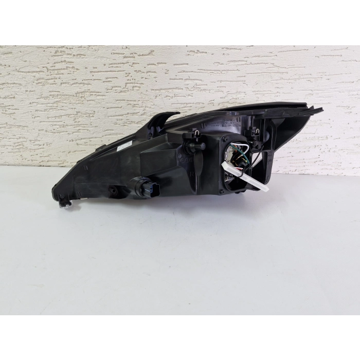 FORD FOCUS SAĞ ÖN FAR MOTORLU 1998-2001 SIFIR AYARINDA