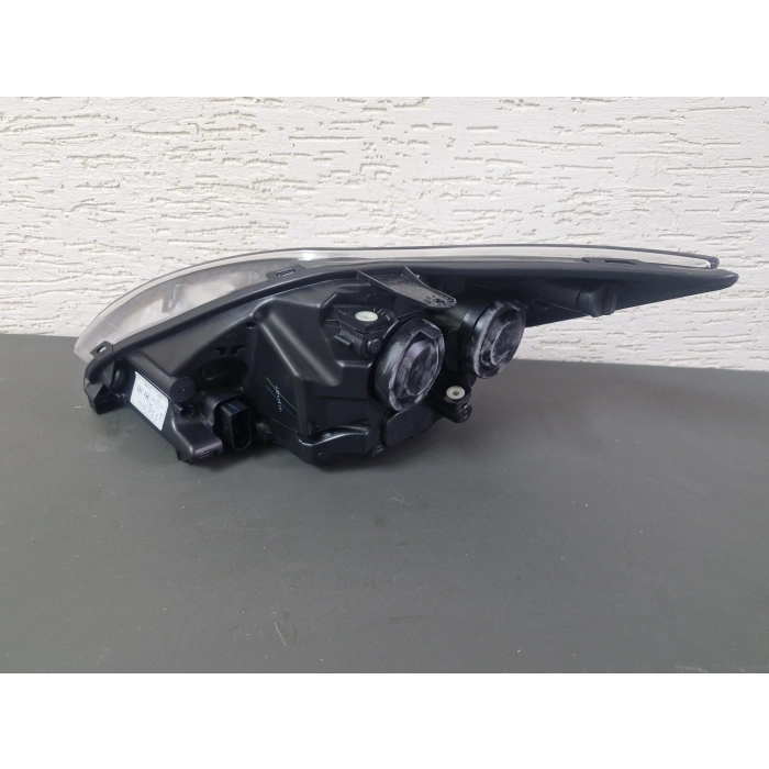 FORD FOCUS SAĞ ÖN FAR SİYAH KROM MOTORLU SIFIR 2008-2010