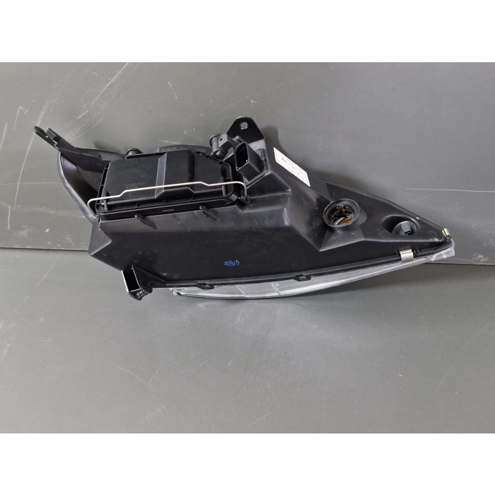 FORD FOCUS SOL ÖN FAR 2001-2004 SIFIR AYARINDA