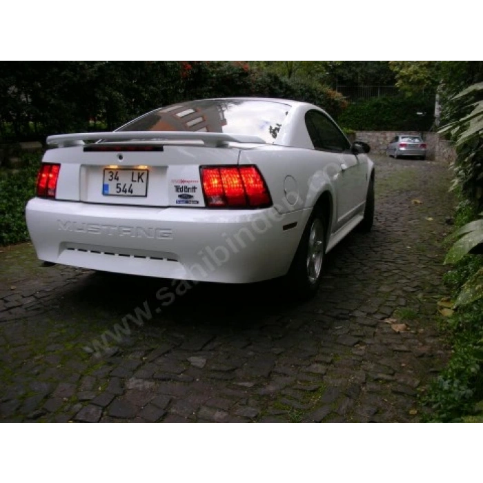 FORD MUSTANG- 01/04; ARAÇ BİLGİLERİ VE RESİMLERİ