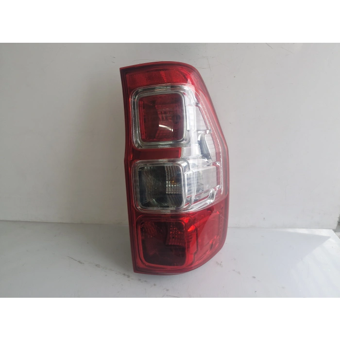 FORD RANGER SOL ARKA STOP LAMBASI ORJİNAL ÇIKMA 2012-2020