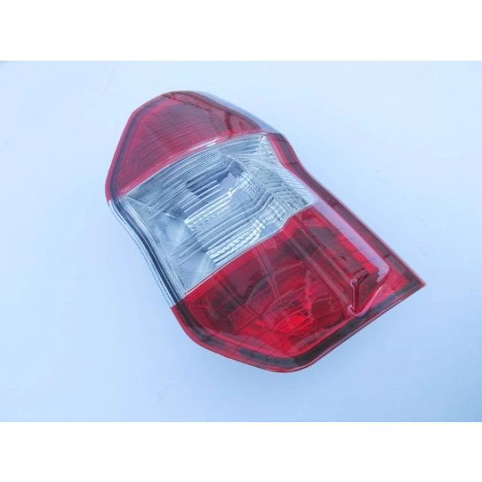 FORD TOURNEO COURIER- 14/18; STOP LAMBASI SAĞ KIRMIZI/BEYAZ (MARS) (E MARKLI)