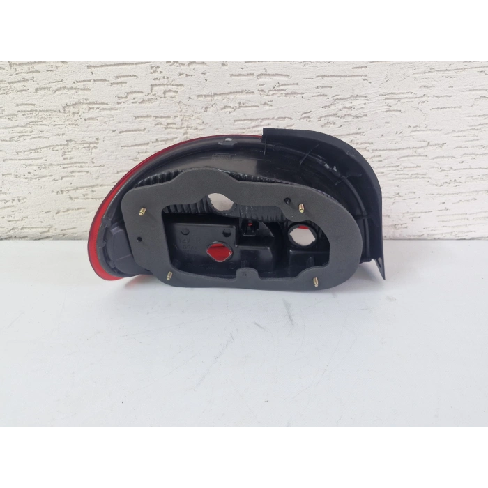 HYUNDAİ ACCENT SAĞ ARKA STOP LAMBASI DUYLU SIFIR 1998-1999