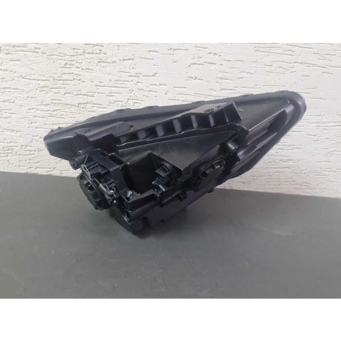 HYUNDAİ BAYON SOL ÖN FAR MERCEKLİ YAZILI SIFIR 2021-2026